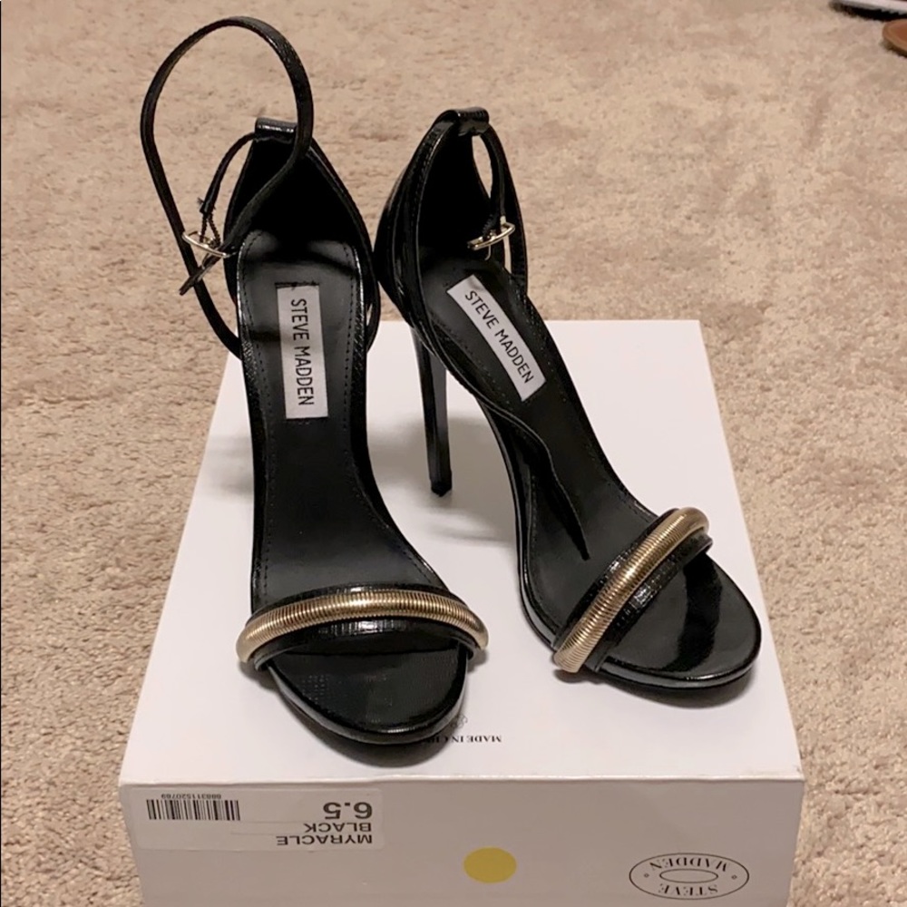 Steve Madden Myracle Heels - Black with Gold